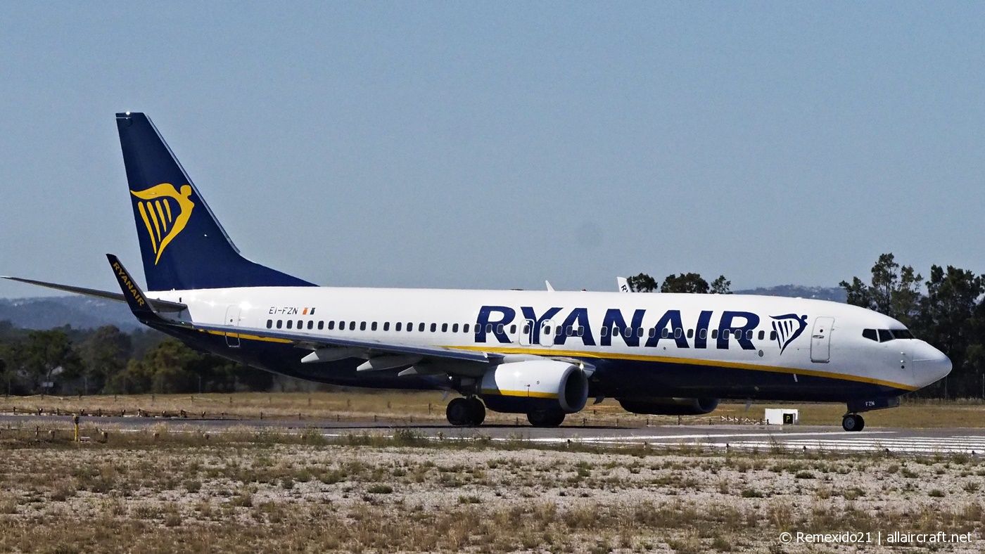 EI-FZN · Boeing 737-8AS(WL) · (FAO / LPFR)