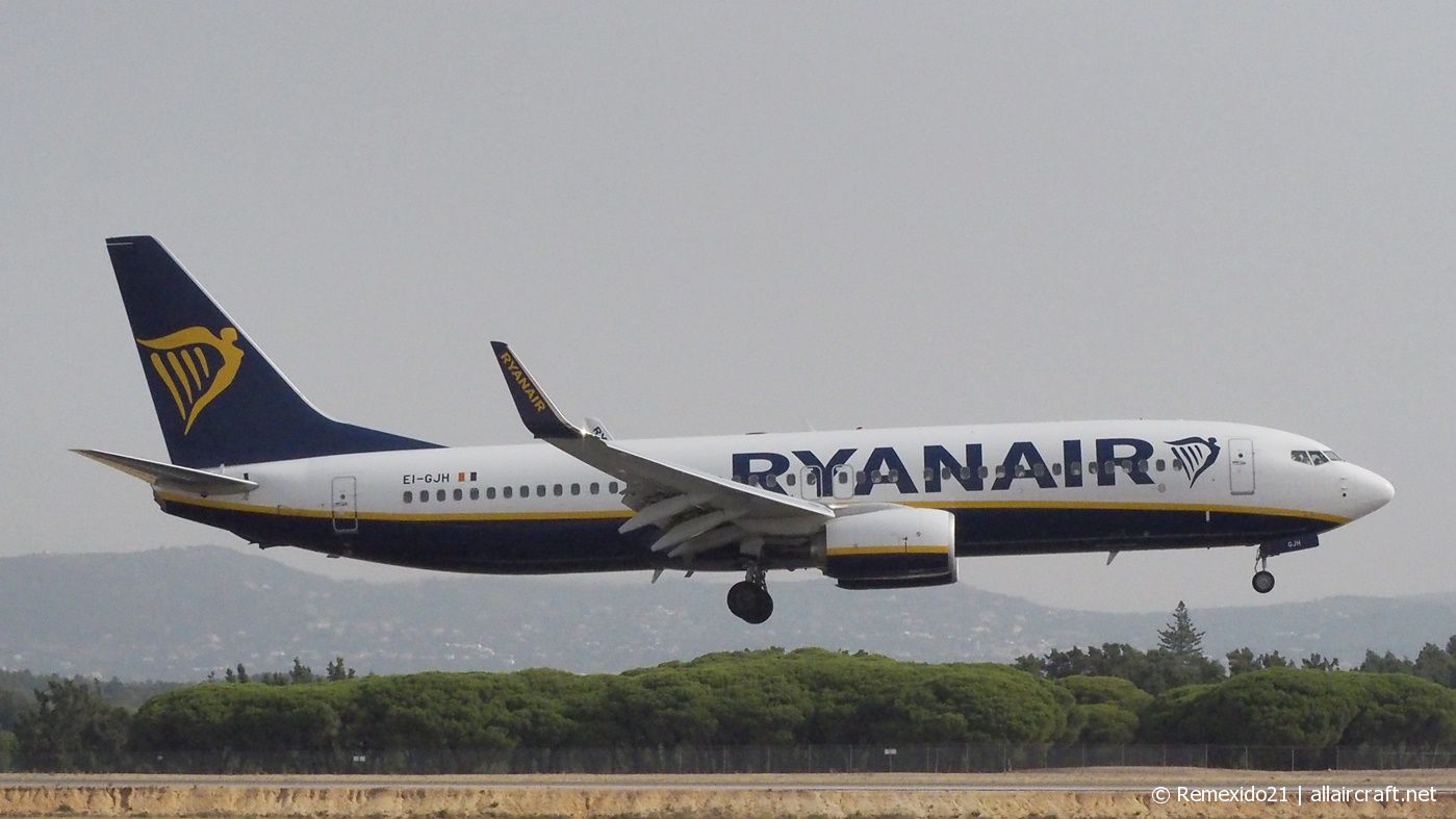 EI-GJH · Boeing 737-8AS(WL) · (FAO / LPFR)