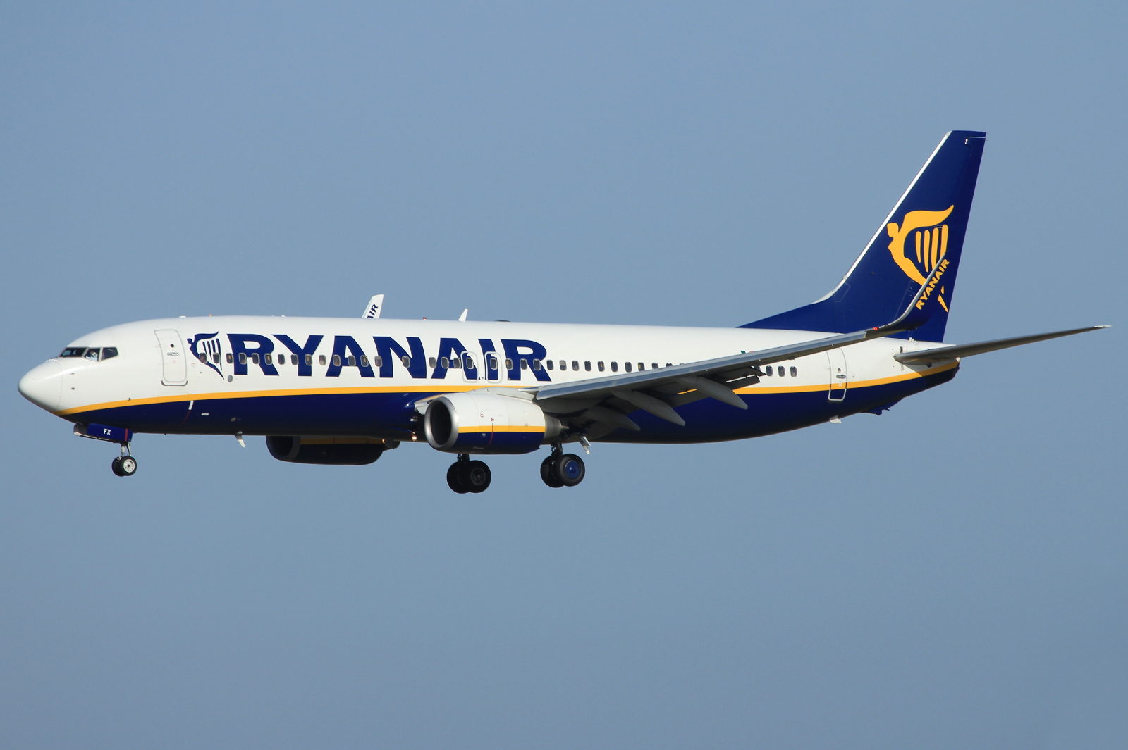 EI-EFX · Boeing 737-8AS(WL) · (FCO / LIRF)