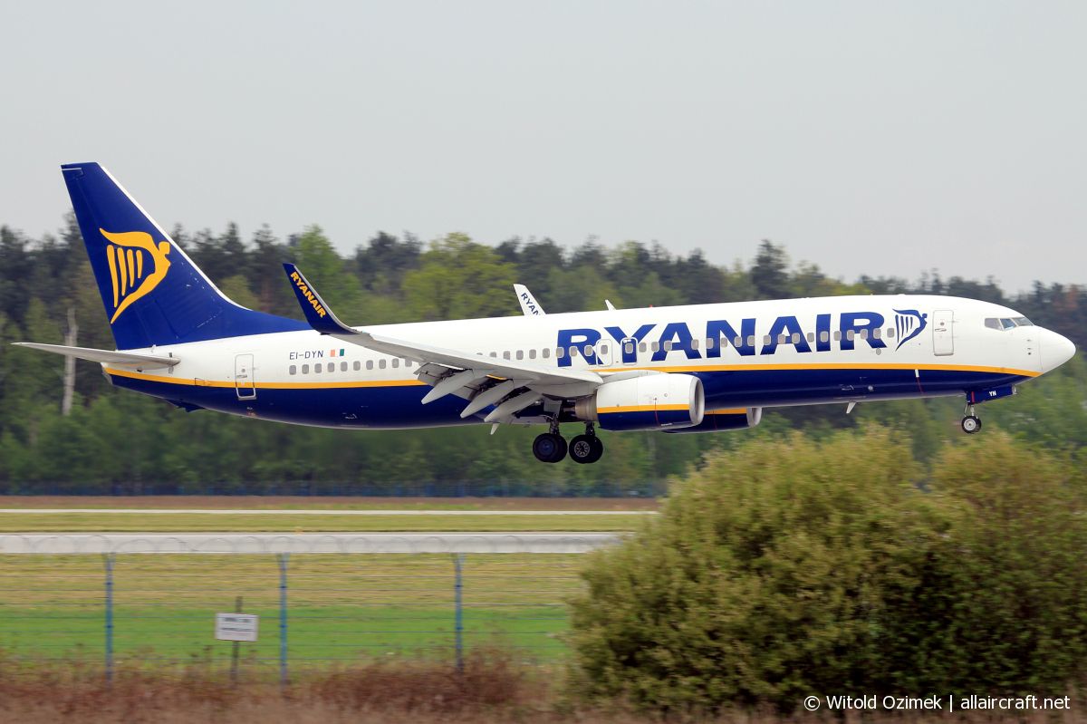 EI-DYN (36576) 2008 Boeing 737-8AS(WL)
