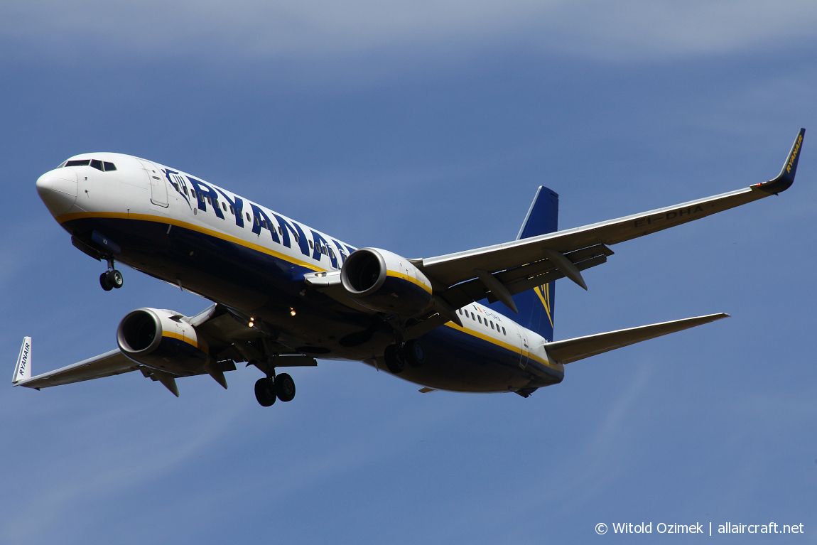 EI-DHA · Boeing 737-8AS(WL) · (FCO / LIRF)