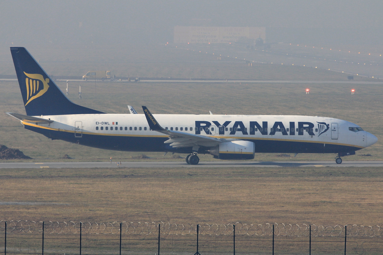 EI-DWL · Boeing 737-8AS(WL) · (KRK / EPKK)