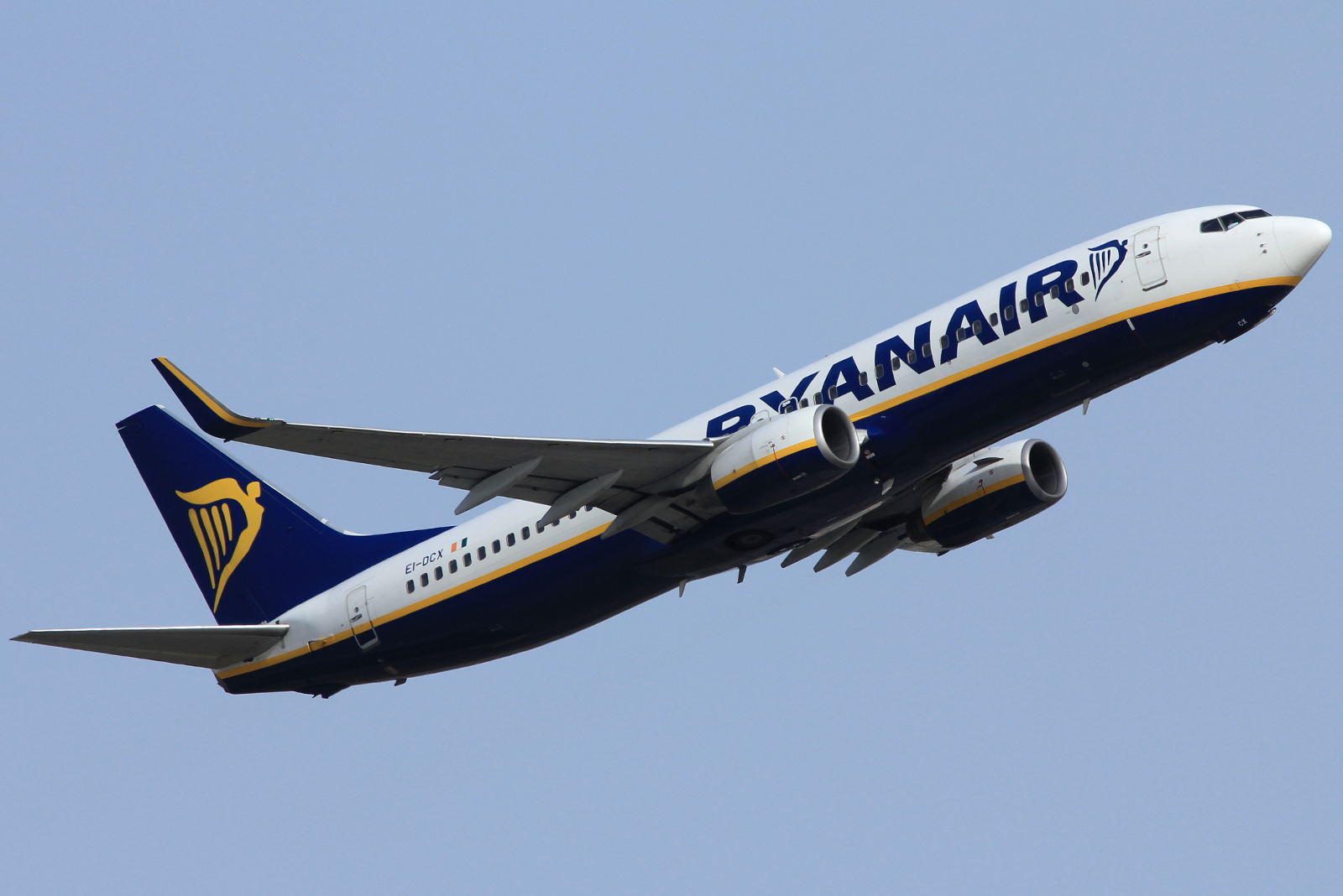 EI-DCX · Boeing 737-8AS(WL) · (FCO / LIRF)