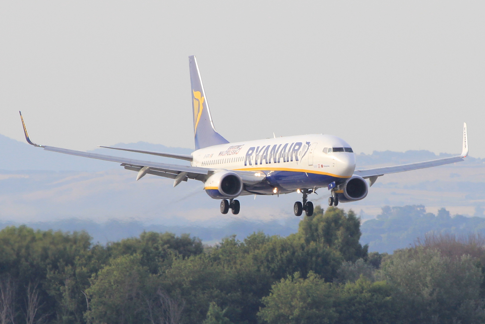 EI-EPD (40310) 2011 Boeing 737-8AS WL