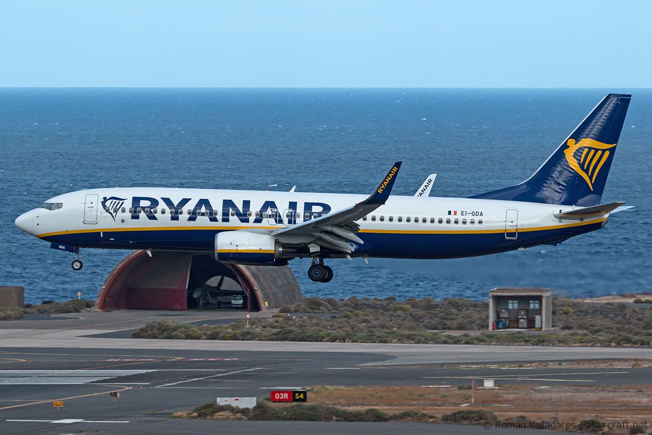 EI-GDA · Boeing 737-8AS · (LPA / GCLP)