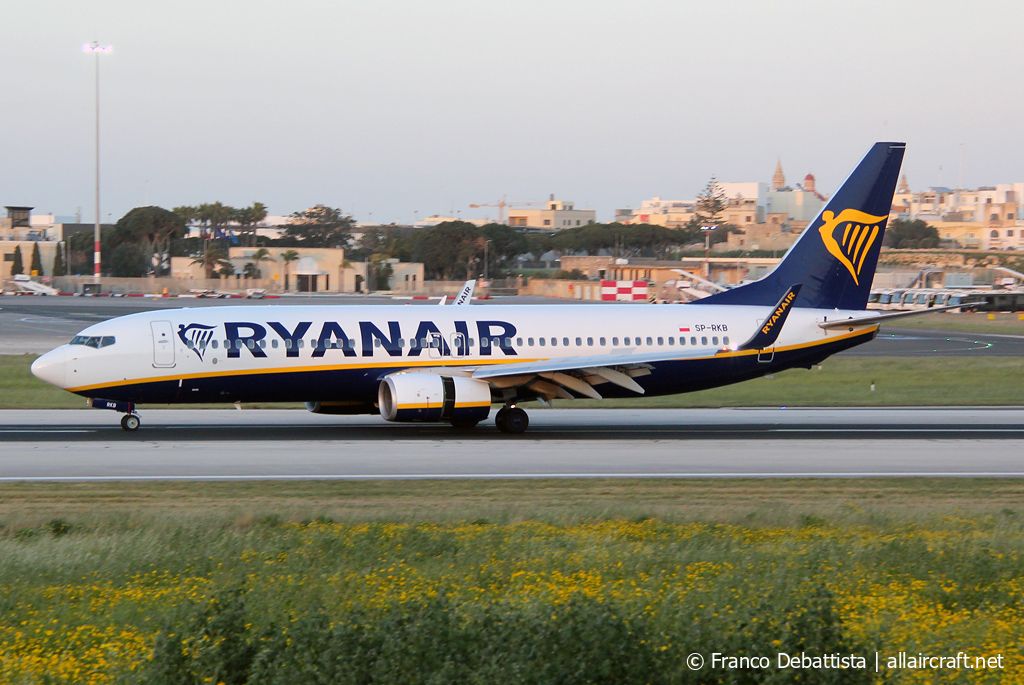 SP-RKB · Boeing 737-8AS(WL) · (MLA / LMML)