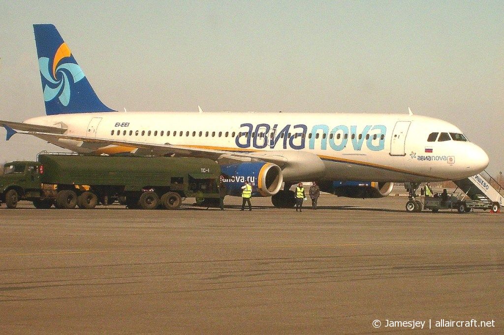 EI-EEI · Airbus A320-232 · (NBC / UWKE)