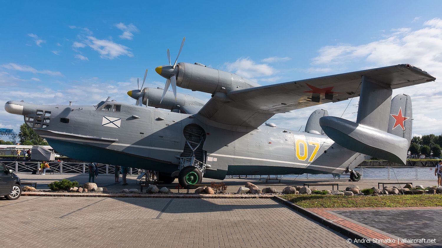 07 · Beriev Be-12 Chaika · -
