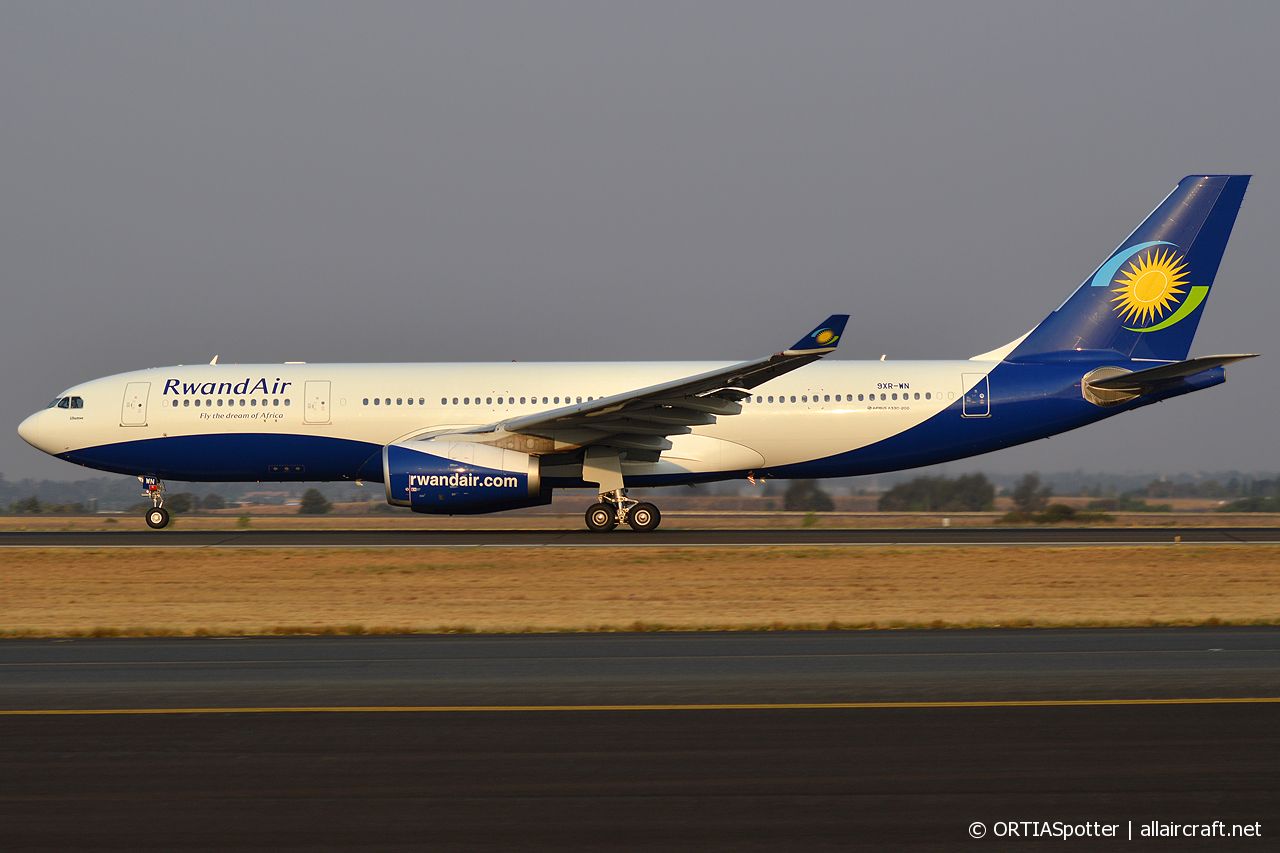 9XR-WN (1741) 2016 Airbus A330-243