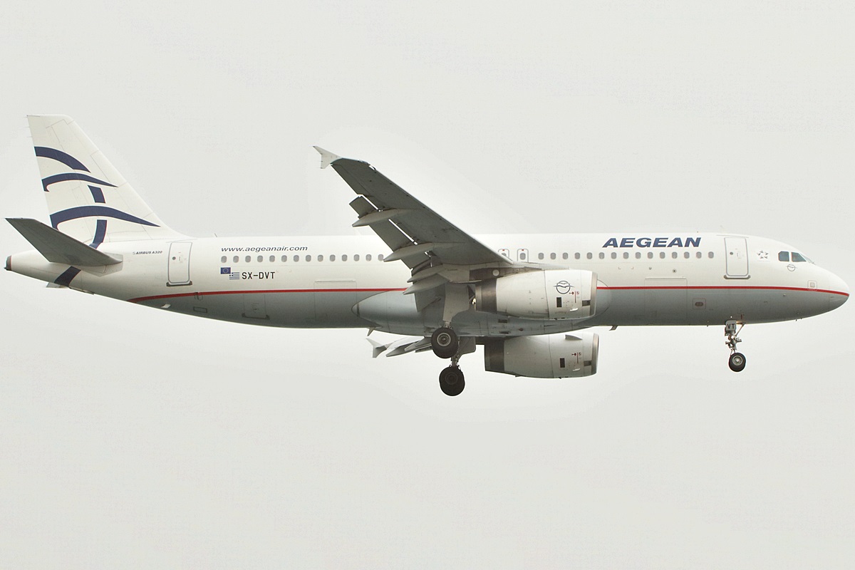 SX-DVT · Airbus A320-232 · (LPA / GCLP)