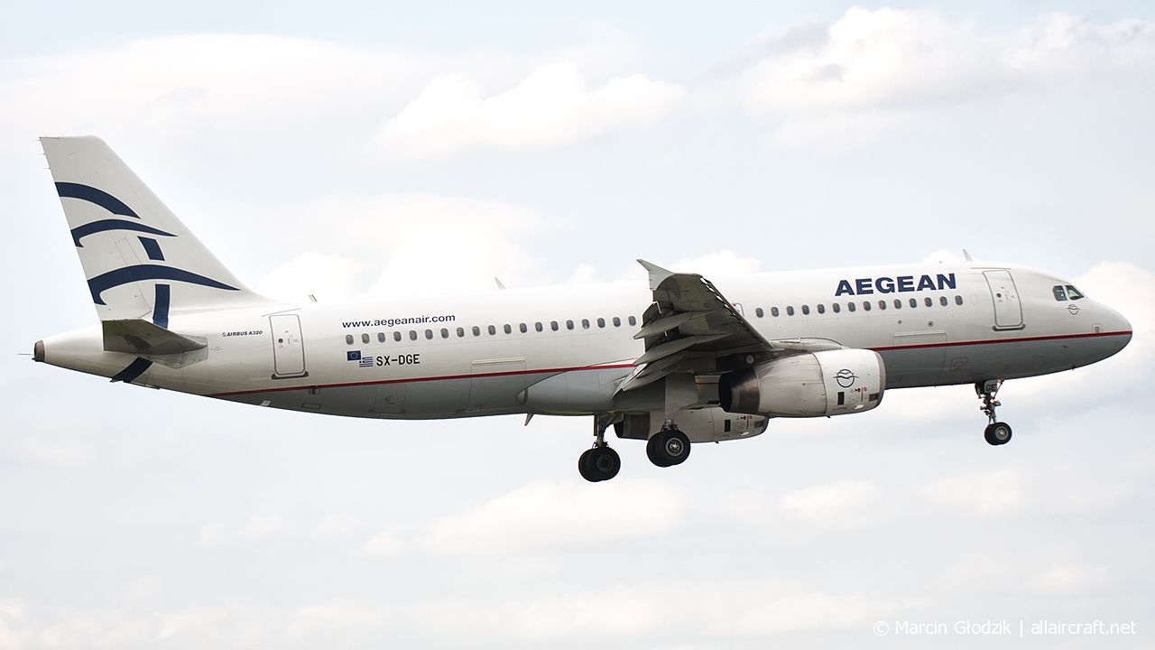 SX-DGE (3990) 2009 Airbus A320-232