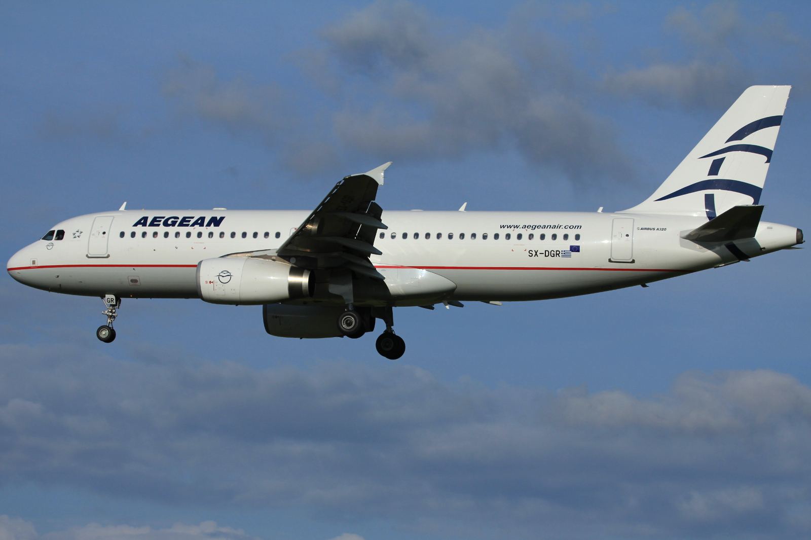 SX-DGR · Airbus A320-232 · (SVG / ENZV)