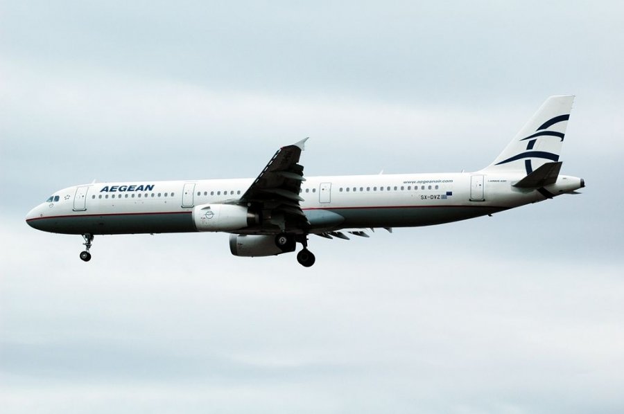 SX-DVZ (cn 3820) Airbus A321-232