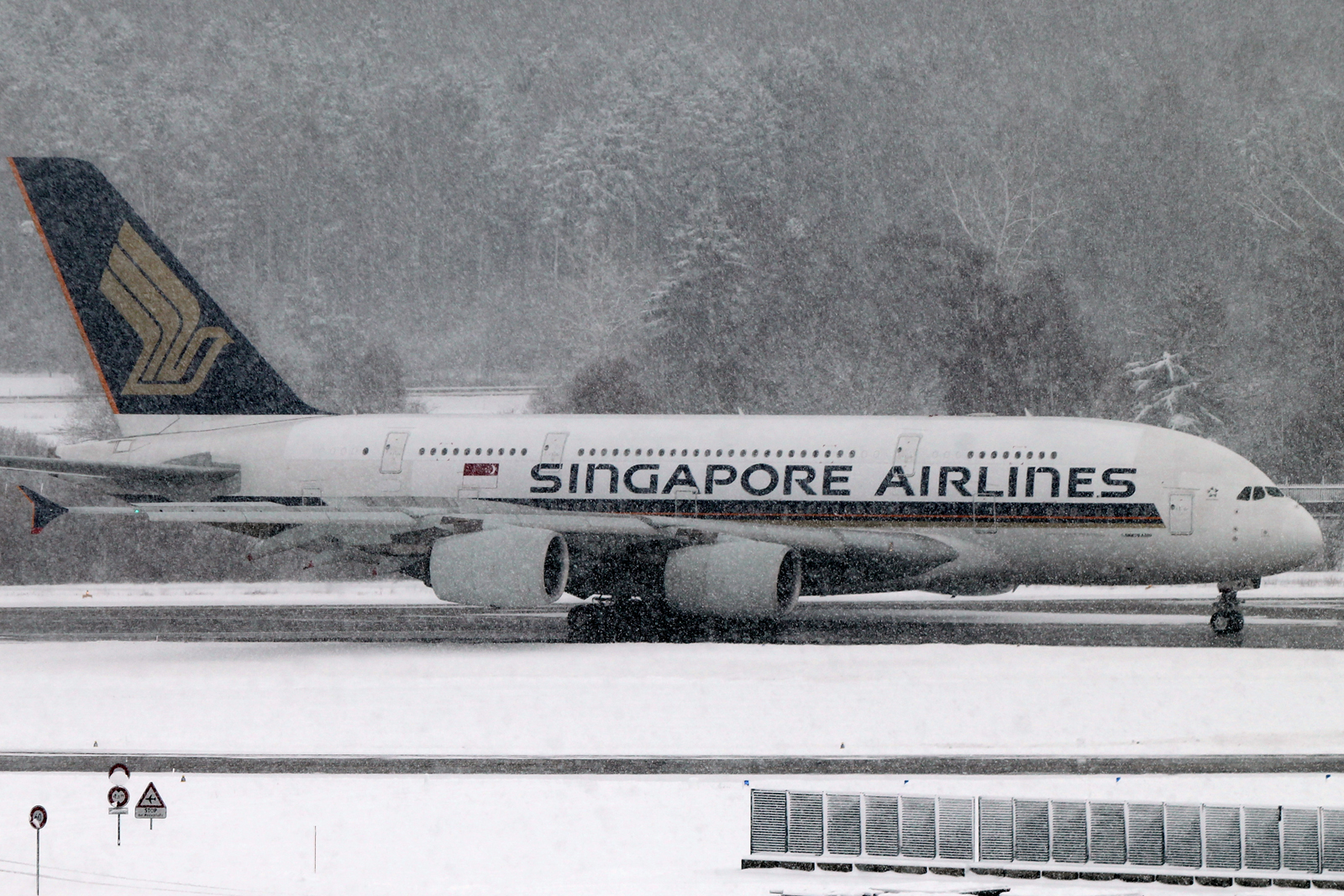 9V-SKA · Airbus A380-841 · (ZRH / LSZH)