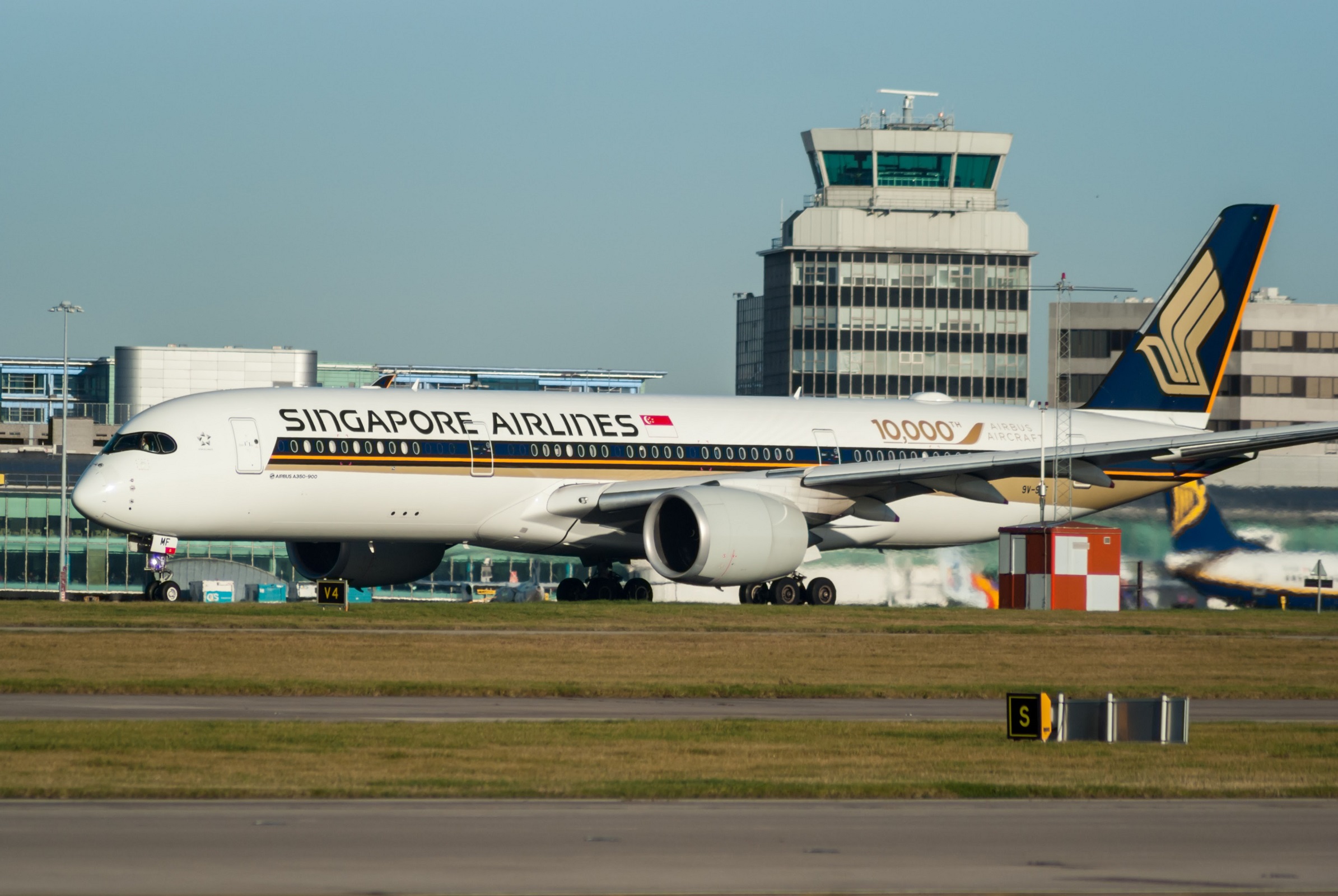 9V-SMF (054) 2016 Airbus A350-941