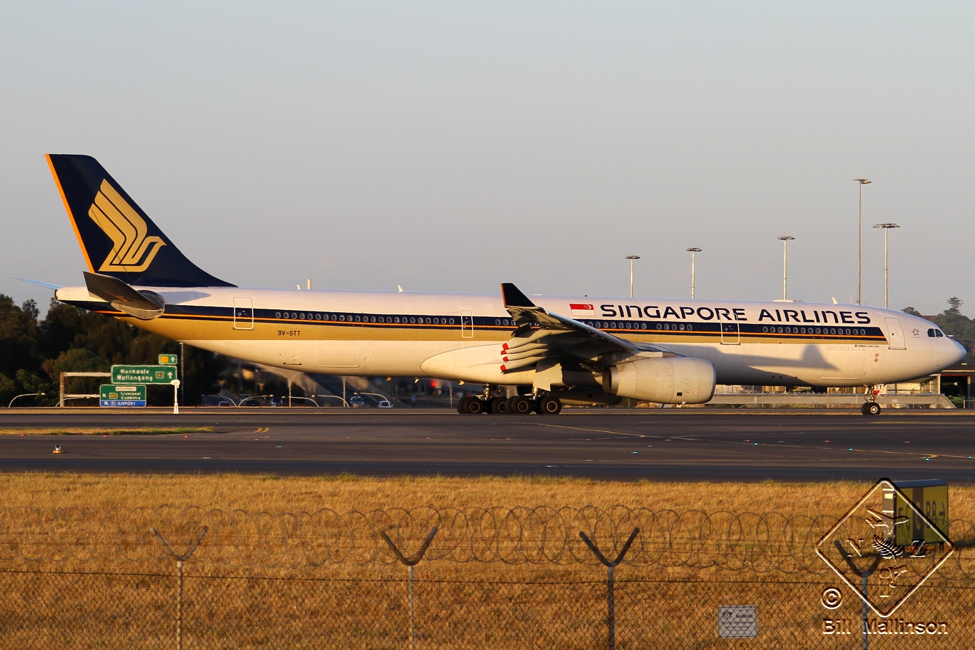 9V-STT · Airbus A330-343 · (SYD / YSSY)