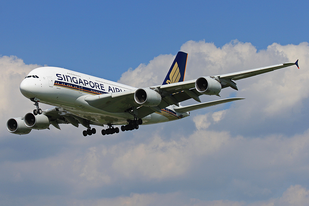 9V-SKE · Airbus A380-841 · (LHR / EGLL)