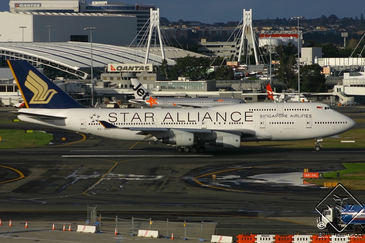 9V-SPP · Boeing 747-412 · (SYD / YSSY)