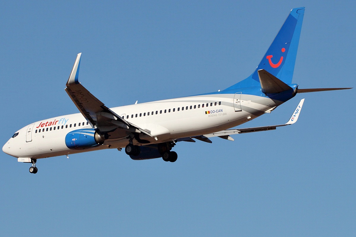 OO-CAN (29933) 2001 Boeing 737-8AS(WL)