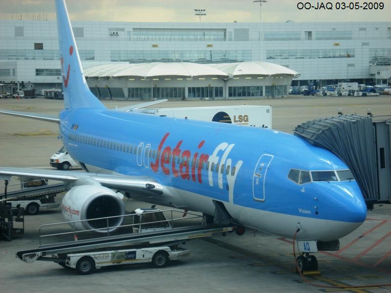 OO-JAQ (35148) 2009 Boeing 737-8K5(WL)