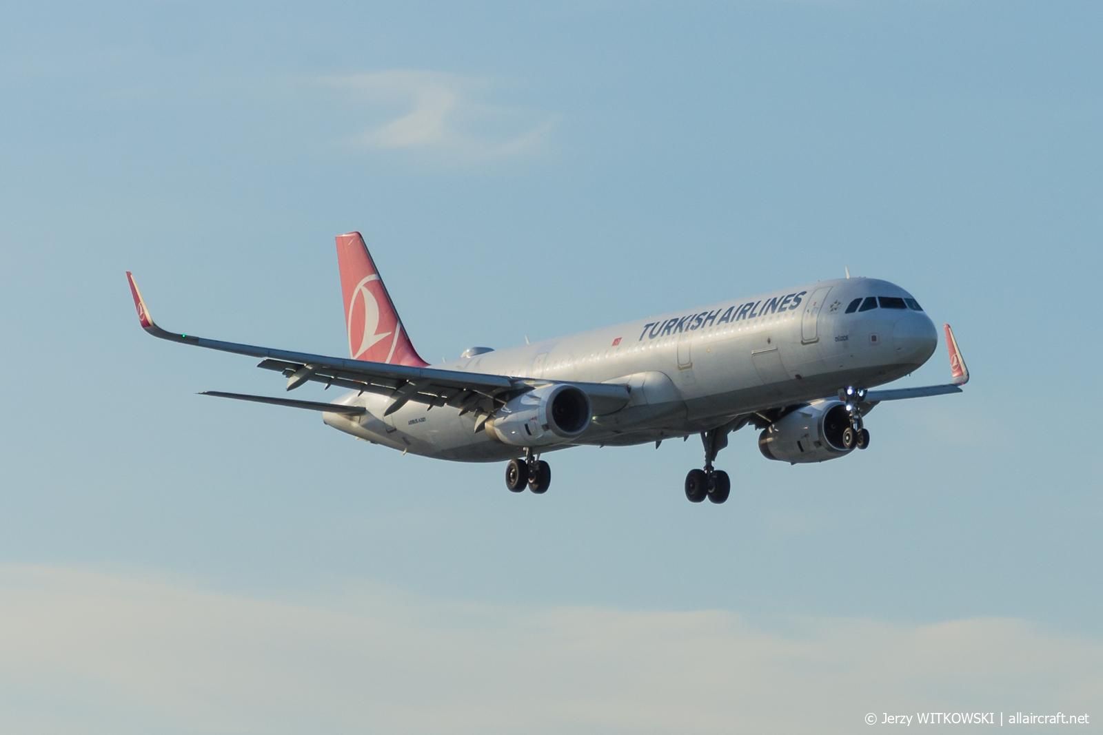 TC-JSP (6599) 2015 Airbus A321-231(WL)