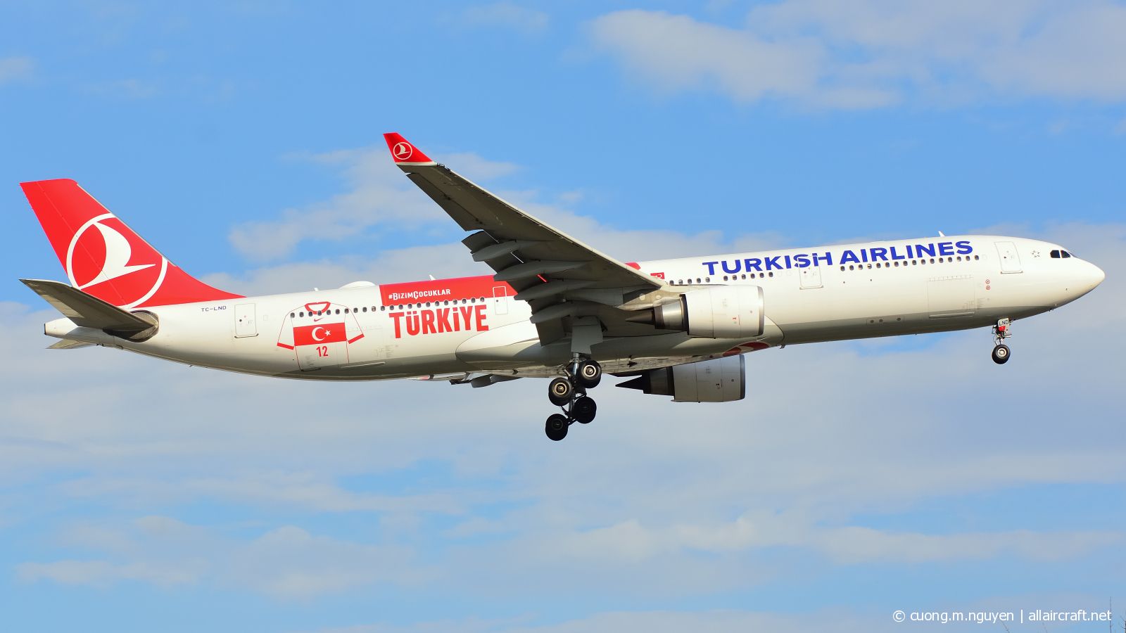 TC-LND (1704) 2016 Airbus A330-303