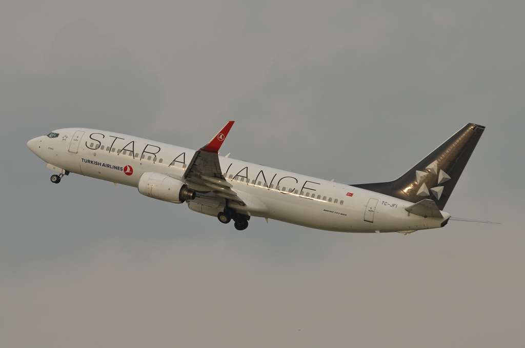 TC-JFI (29771) 1999 Boeing 737-8F2(WL)