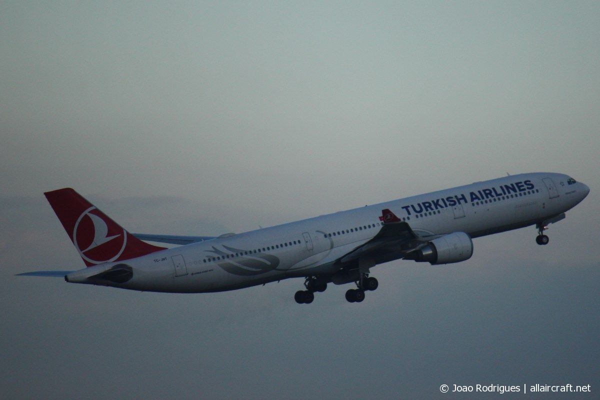 TC-JNT (1476) 2013  Airbus A330-303