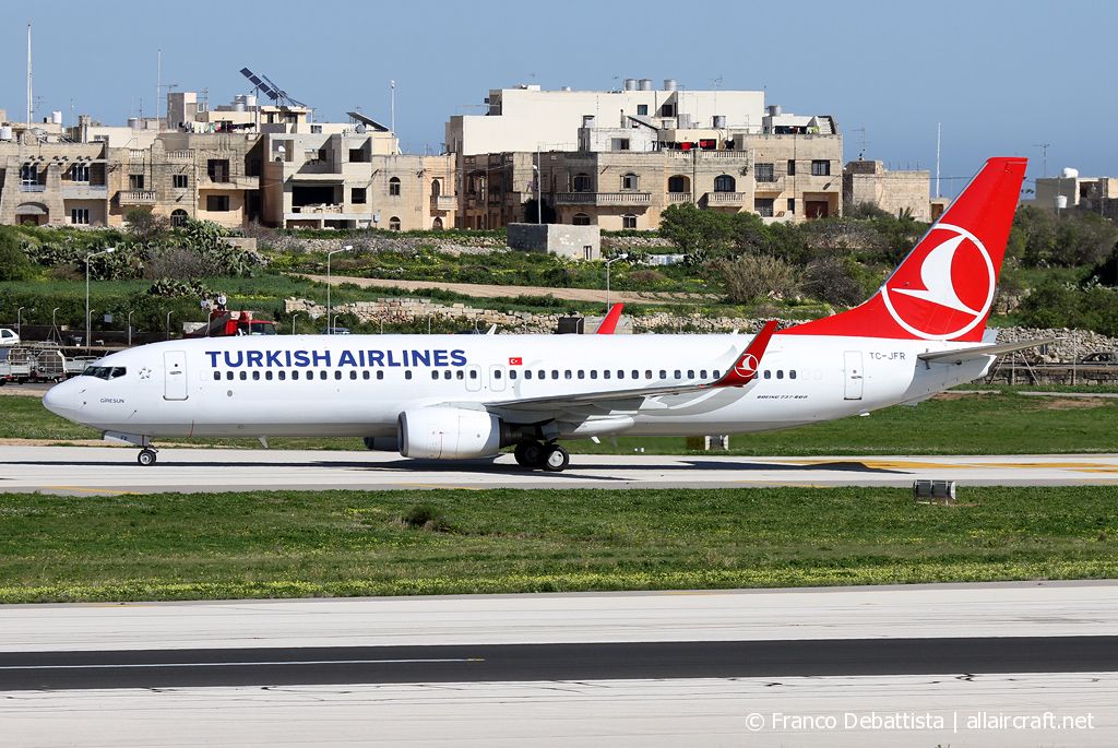 TC-JFR · Boeing 737-8F2(WL) · (MLA / LMML)