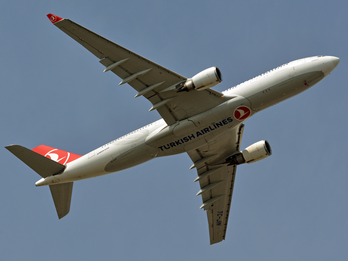 TC-JIN, (cn 932), Airbus A330-202