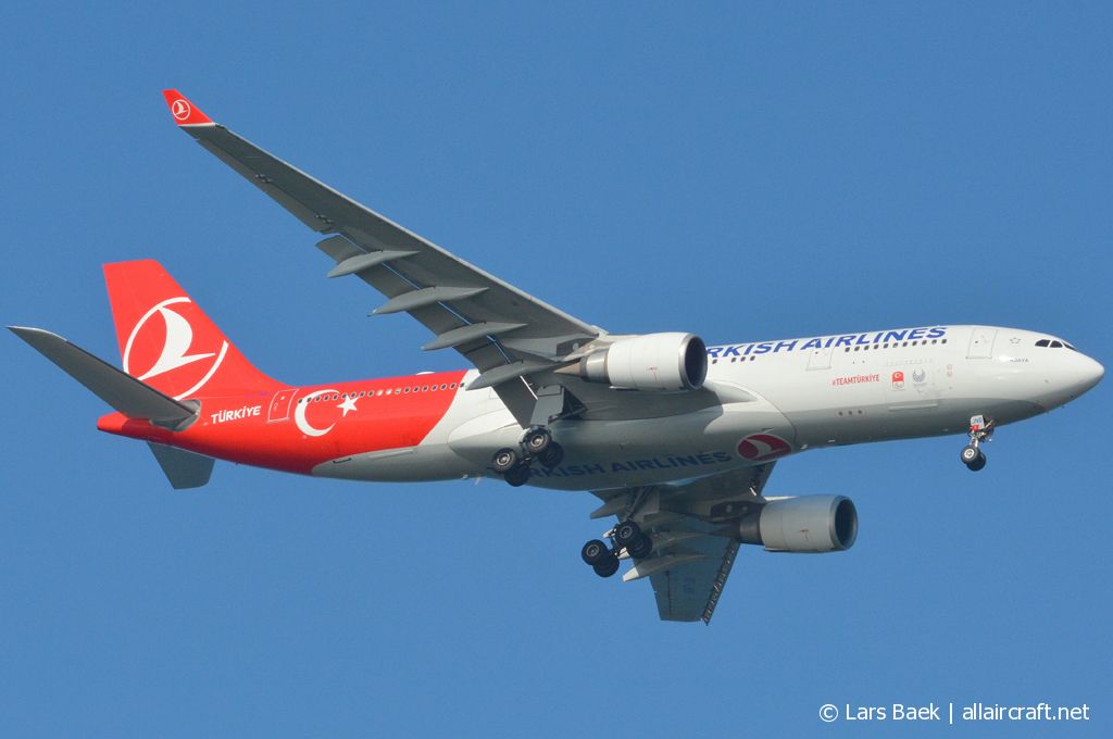 TC-JNB · Airbus A330-203 · (CPH / EKCH)