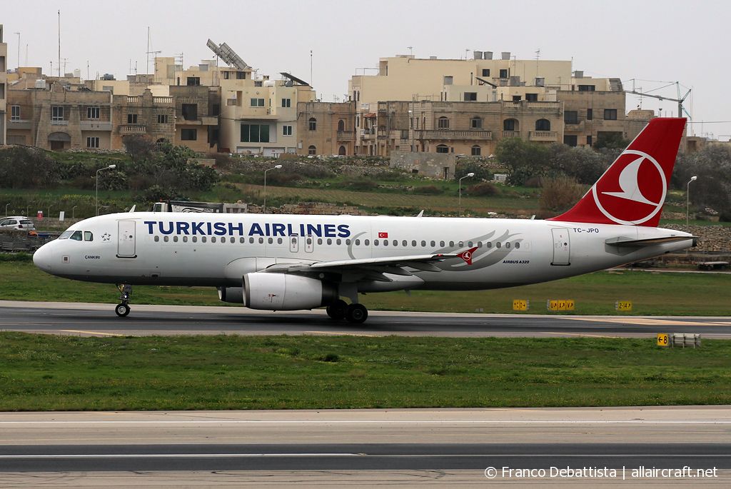 TC-JPO · Airbus A320-232 · (MLA / LMML)