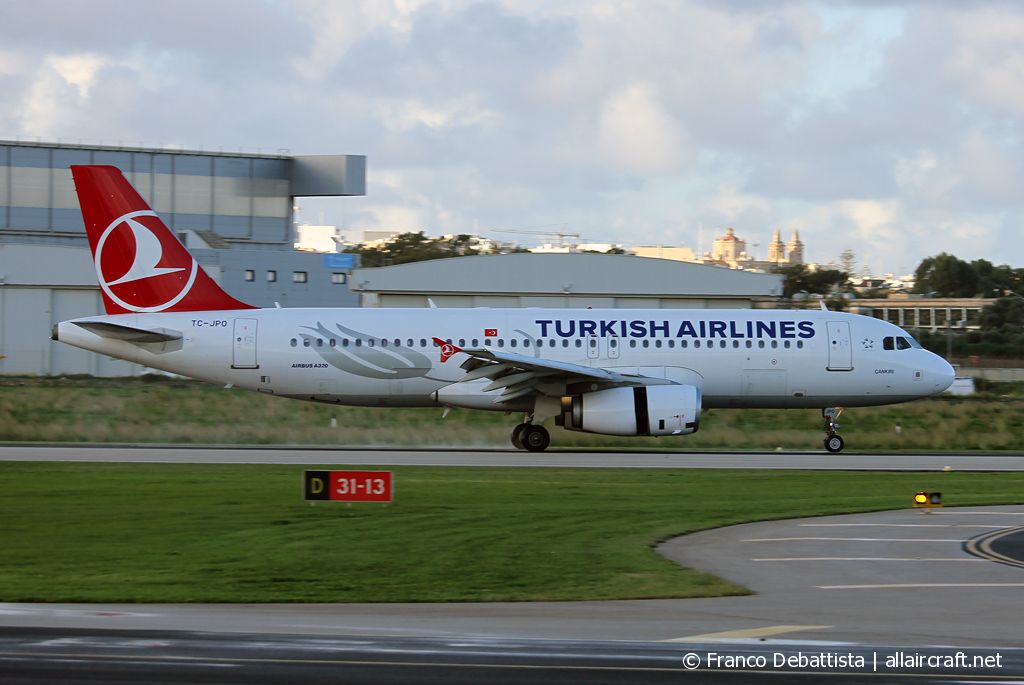 TC-JPO · Airbus A320-232 · (MLA / LMML)
