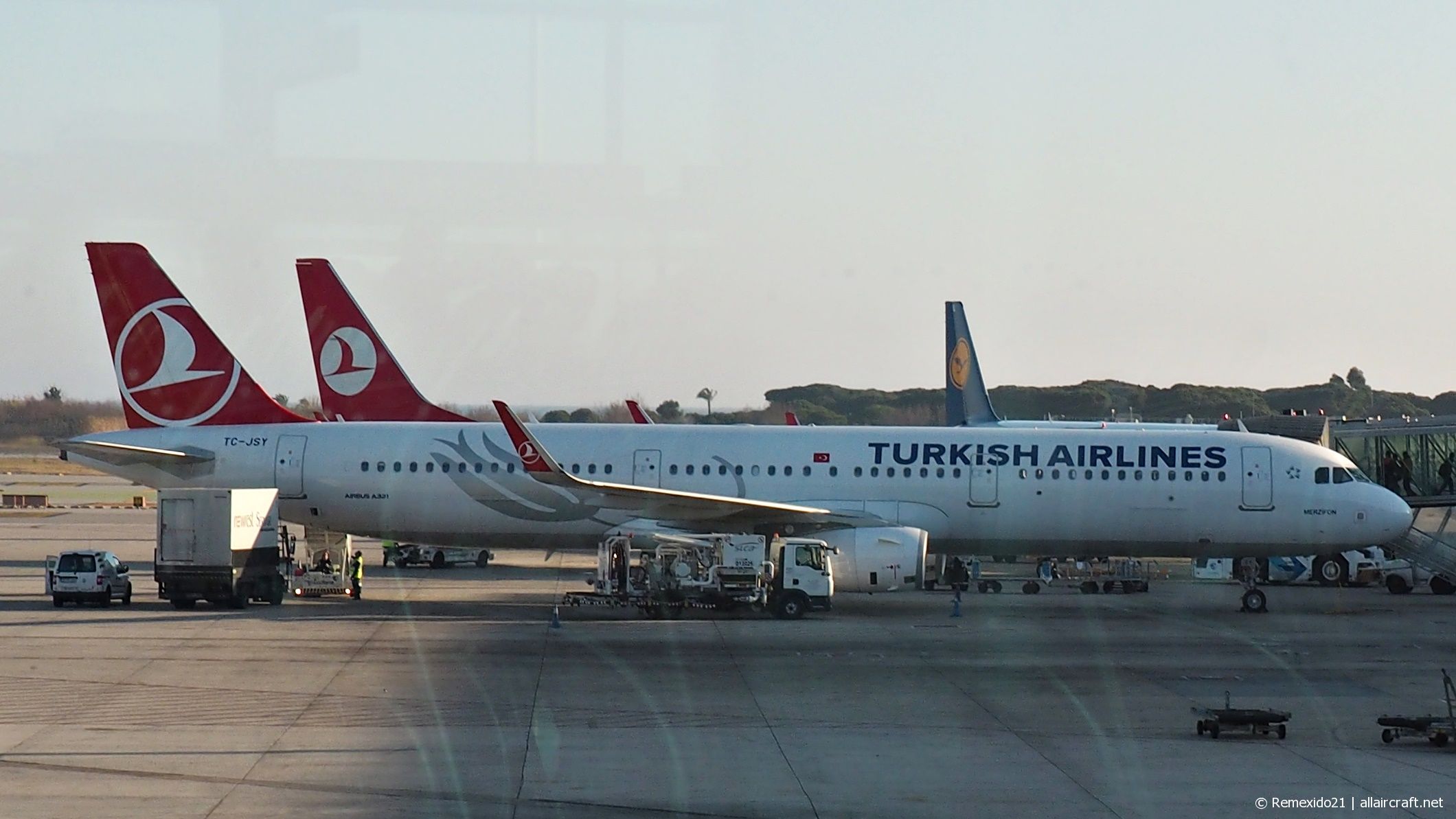 TC-JSY · Airbus A321-231(WL) · (BCN / LEBL)