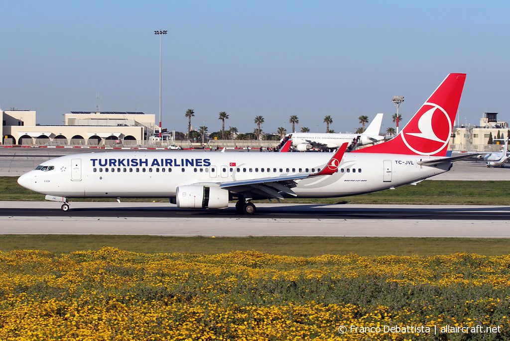 TC-JVL · Boeing 737-8F2(WL) · (MLA / LMML)