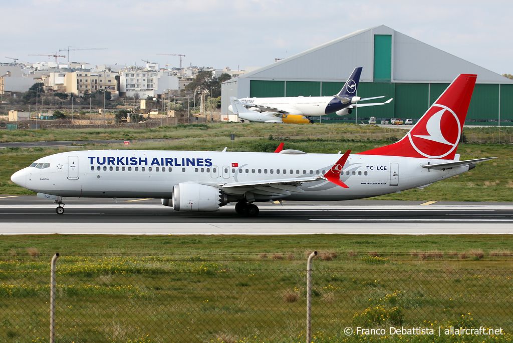 TC-LCE · Boeing 737-8 MAX · (MLA / LMML)