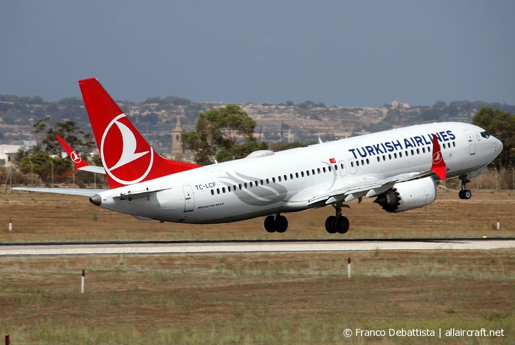 TC-LCP · Boeing 737-8 MAX · (MLA / LMML)