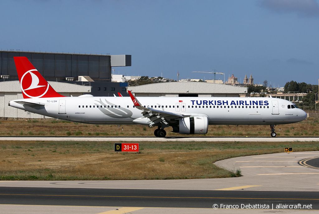 TC-LSH · Airbus A321-271NX · (MLA / LMML)