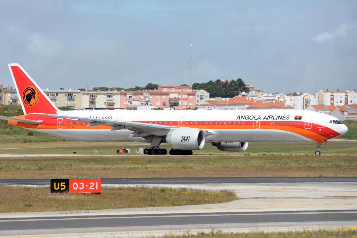 D2-TEK (43254) 2016 Boeing 777-3M2(ER)
