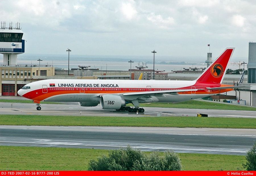 D2-TED · Boeing 777-2M2/ER · (LIS / LPPT)