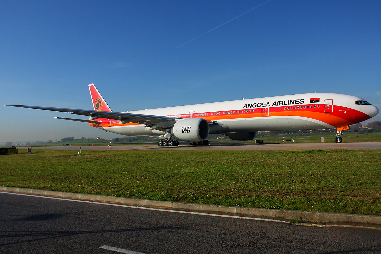 D2-TEH (40806) 2011 Boeing 777-3M2(ER)