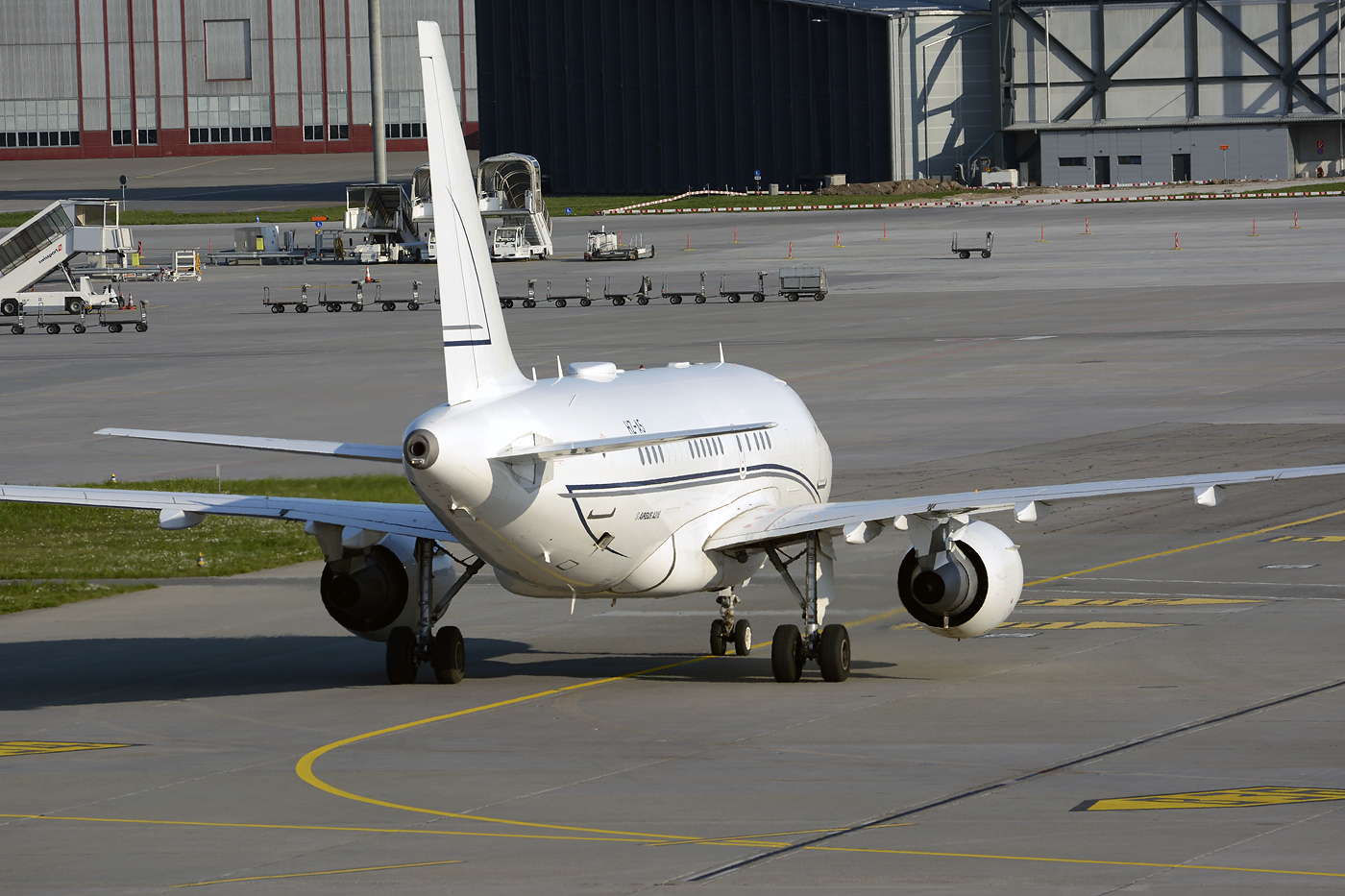 HZ-A5 (2910) 2006 Airbus A318-112 ACJ Elite