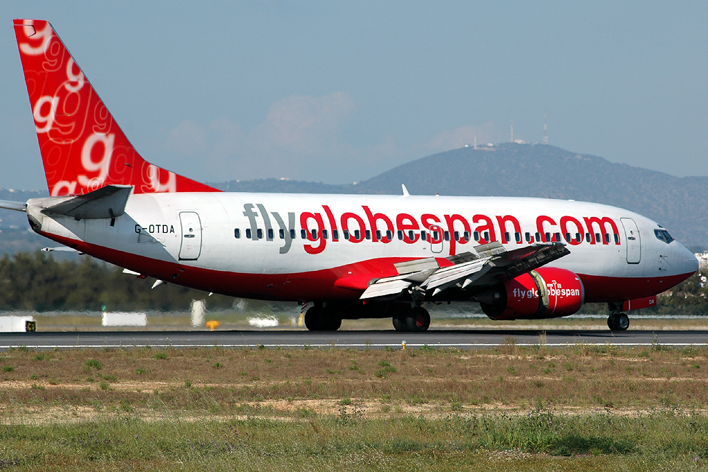 G-OTDA · Boeing 737-31S · (FAO / LPFR)
