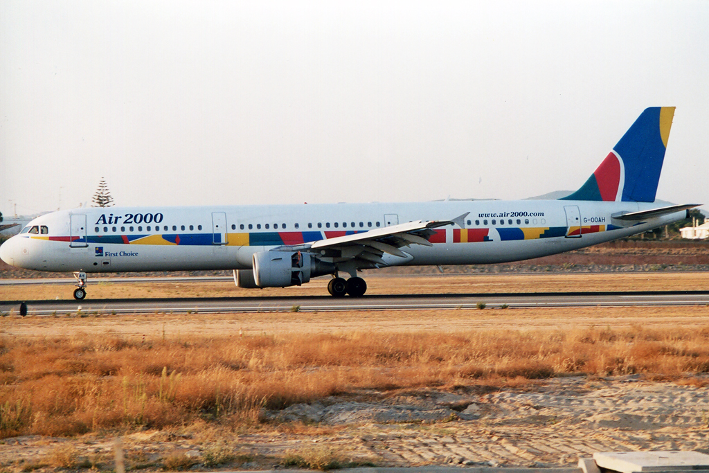 G-OOAH · Airbus A321-211 · (FAO / LPFR)