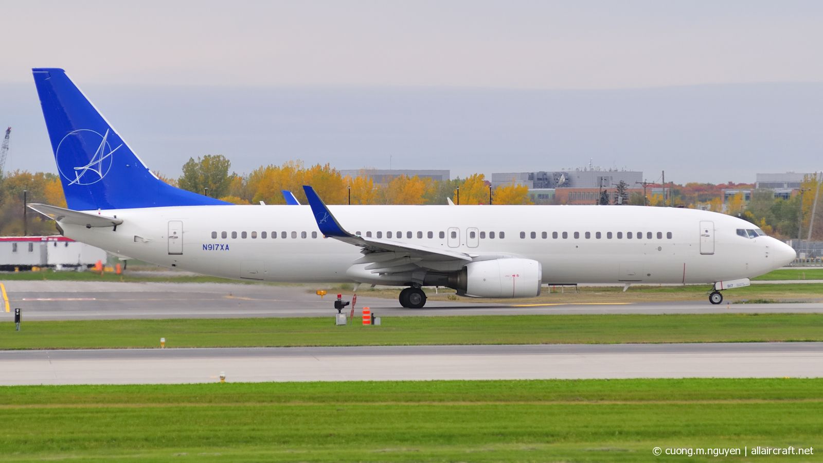 N917XA · Boeing 737-86J(WL) · (YUL / CYUL)