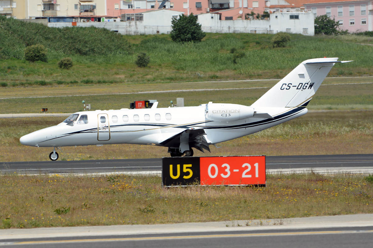 CS-DGW (525B-0235) Cessna 525B Citation CJ3
