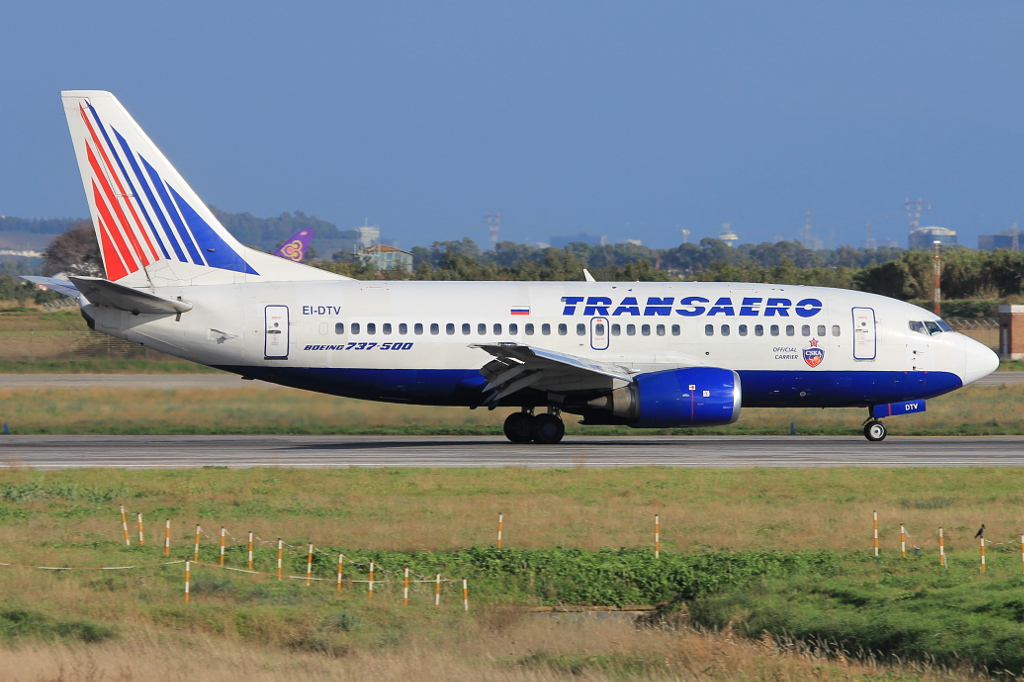EI-DTV (25183) 1992 Boeing 737-5Y0