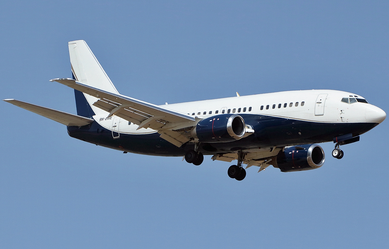 9H-OME (24274) 1991 Boeing 737-505