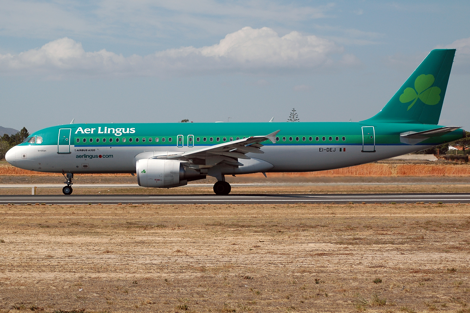 EI-DEJ (2364) 2005 Airbus A320-214