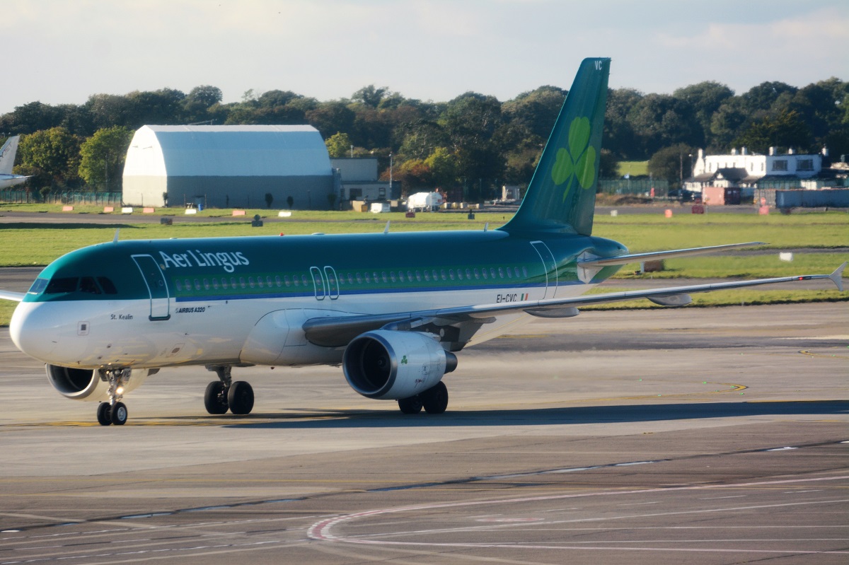 EI-CVC (1443) 2001 Airbus A320-214